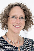 Dr. Ruth Bieringer 